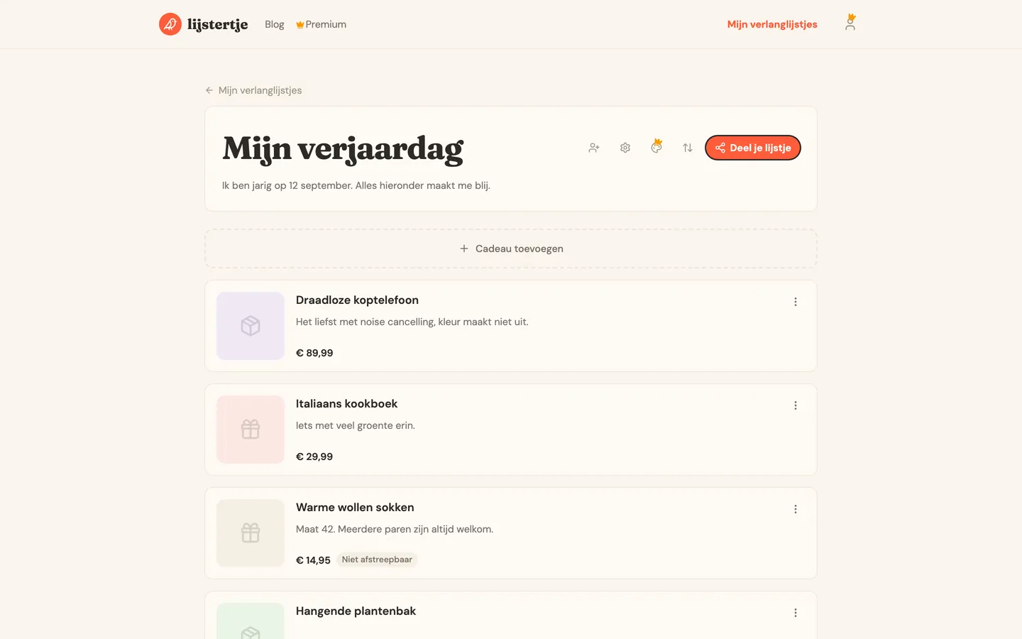 Een verlanglijstje met een aantal cadeaus erop