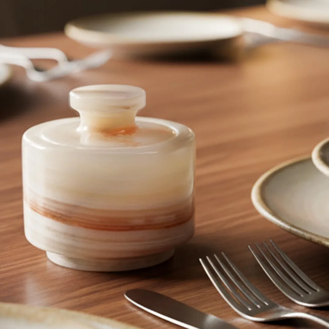 Marmeren zoutpot
