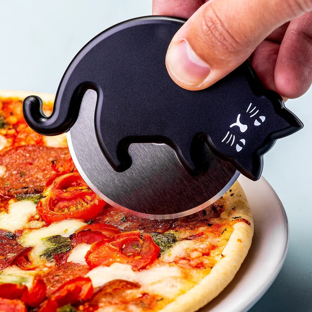 Pizzasnijder kat